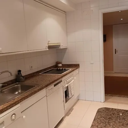 Apartment Elegancia Y Comodidad En Avenidas Novas 140 M2 De Dos 2 Cuartos Bano , 4 Personas , Parking Opcional Lisbon